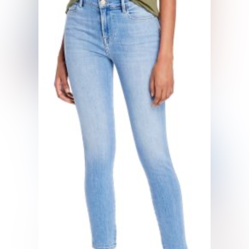 Frame Denim Le High Skinny Fray  Light Wash